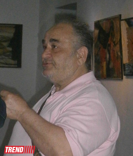 В Баку открылась выставка Анатолия Бузаева "Конфликт/Перестройка" (ФОТО)