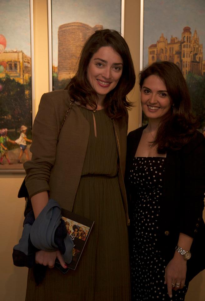 Художник Эмиль Азиз показал в Баку "Краски небес" (ФОТО)