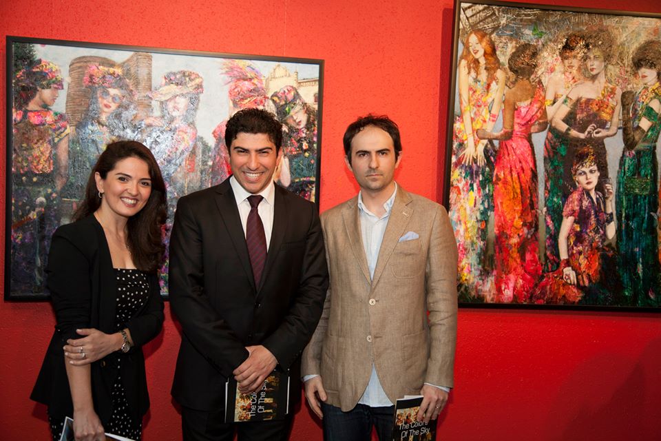 Художник Эмиль Азиз показал в Баку "Краски небес" (ФОТО)