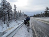 Велопутешественник Рамиль Зиядов по снегу достиг Мурманска и Лапландии (ФОТО)