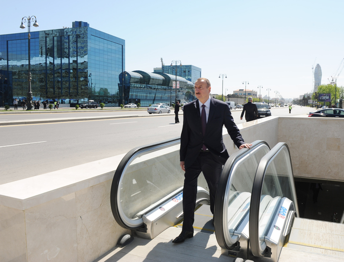 Президент Ильхам Алиев принял участие в открытии нового автотоннеля и подземного пешеходного перехода в Баку (ФОТО)