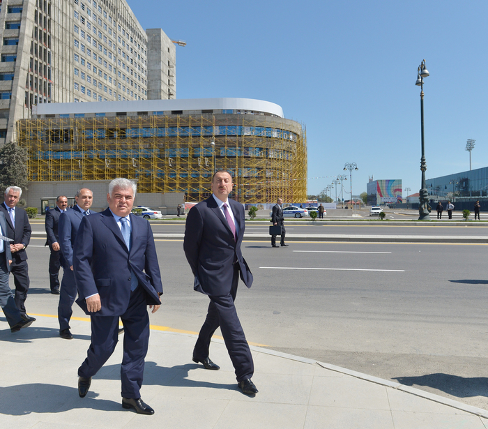 Президент Ильхам Алиев принял участие в открытии нового автотоннеля и подземного пешеходного перехода в Баку (ФОТО)