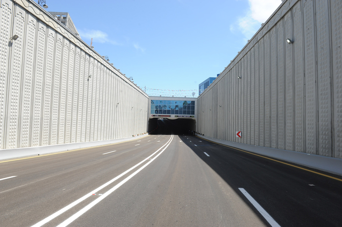 Президент Ильхам Алиев принял участие в открытии нового автотоннеля и подземного пешеходного перехода в Баку (ФОТО)