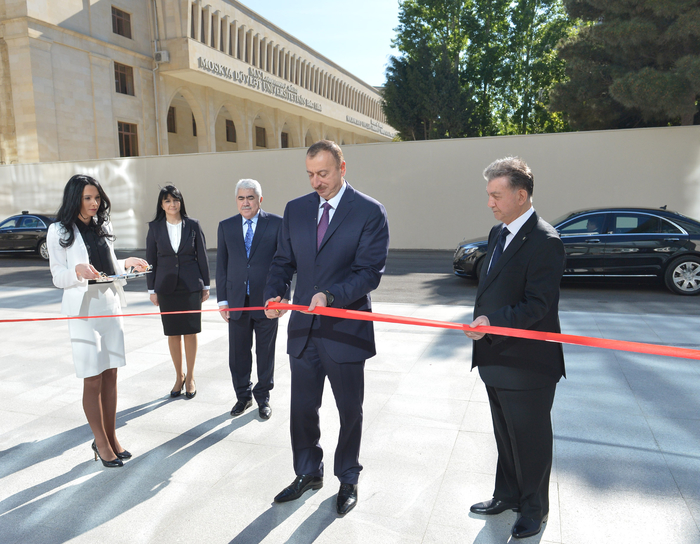 Президент Азербайджана принял участие в открытии нового здания Центральной библиотеки Национальной академии наук (ФОТО)