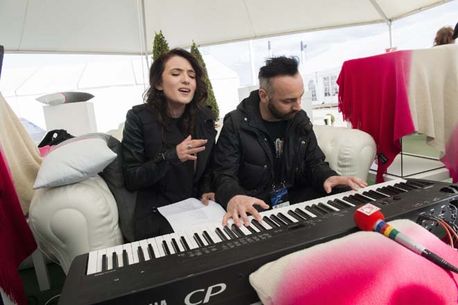 На сцене "Евровидения" буду выступать с Дилярой - представитель Румынии Ови (ВИДЕО-ФОТО)