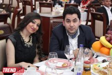 Торжественная церемония награждения премией "Zirvədəkilər" в Баку - звезды на красной дорожке (ФОТО)