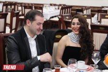 Торжественная церемония награждения премией "Zirvədəkilər" в Баку - звезды на красной дорожке (ФОТО)