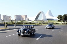 В Баку состоялся пробег классических автомобилей, посвященный 91-й годовщине со дня рождения общенационального лидера Гейдара Алиева (ФОТО)