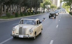В Баку состоялся пробег классических автомобилей, посвященный 91-й годовщине со дня рождения общенационального лидера Гейдара Алиева (ФОТО)