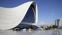 В Баку состоялся пробег классических автомобилей, посвященный 91-й годовщине со дня рождения общенационального лидера Гейдара Алиева (ФОТО)