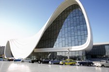 В Баку состоялся пробег классических автомобилей, посвященный 91-й годовщине со дня рождения общенационального лидера Гейдара Алиева (ФОТО)