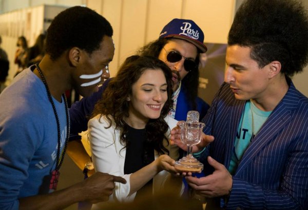 Диляра Кязимова приняла участие в интересной гонке за трофеем "Евровидения" (ФОТО)