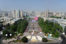 Президент Азербайджана и его супруга приняли участие в Празднике цветов (ФОТО)