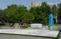 Президент Азербайджана и его супруга приняли участие в Празднике цветов (ФОТО)