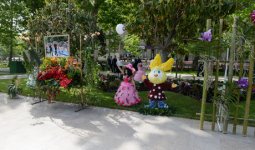 Президент Азербайджана и его супруга приняли участие в Празднике цветов (ФОТО)