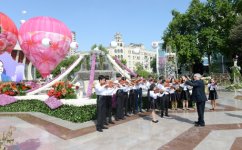 Президент Азербайджана и его супруга приняли участие в Празднике цветов (ФОТО)