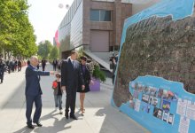 Президент Азербайджана и его супруга приняли участие в Празднике цветов (ФОТО)