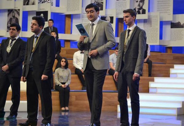 Определился победитель первого 1/4 финала интеллектуального шоу "Parlaq Zəka" (ФОТО)