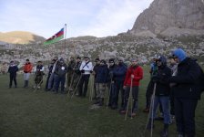 Члены Объединения фотографов Азербайджана совершили восхождение на пик имени Гейдара Алиева (ФОТО)