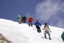 Члены Объединения фотографов Азербайджана совершили восхождение на пик имени Гейдара Алиева (ФОТО)