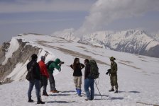 Члены Объединения фотографов Азербайджана совершили восхождение на пик имени Гейдара Алиева (ФОТО)