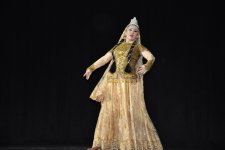 В Мингячевире прошел концерт Розы Зяргярли "Mənimlə mənsiz" (ФОТО)