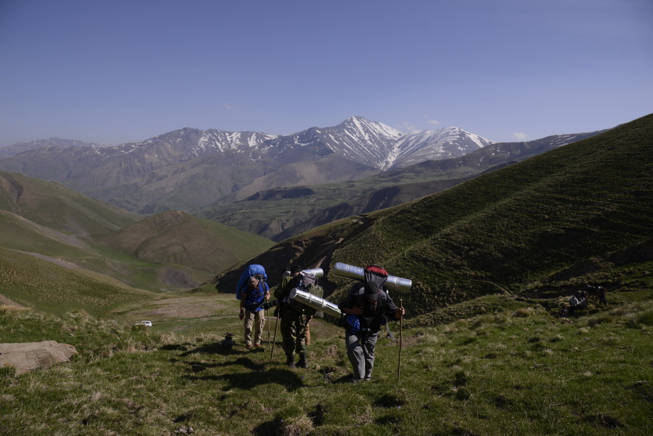 Члены Объединения фотографов Азербайджана совершили восхождение на пик имени Гейдара Алиева (ФОТО)