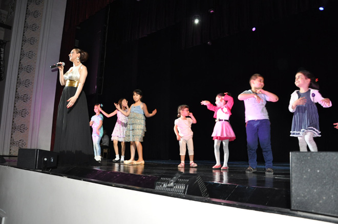 В Мингячевире прошел концерт Розы Зяргярли "Mənimlə mənsiz" (ФОТО)