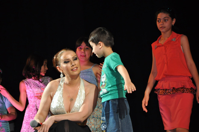 В Мингячевире прошел концерт Розы Зяргярли "Mənimlə mənsiz" (ФОТО)