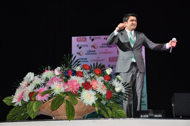 В Мингячевире прошел концерт Розы Зяргярли "Mənimlə mənsiz" (ФОТО)