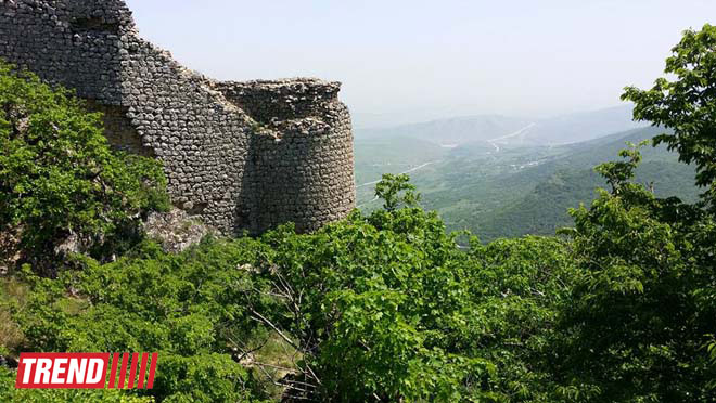 "Чыраг-гала: Крепость-светильник" - история древнего Азербайджана (ФОТО)