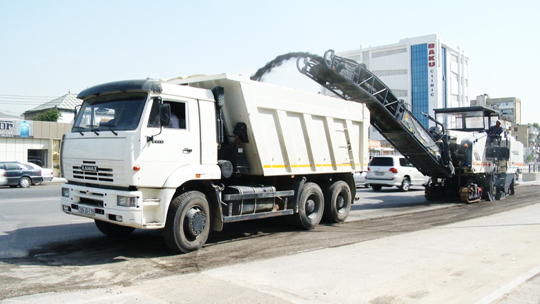 Завершается подготовка к началу строительства дорожных развязок на одном из проспектов Баку (ВИДЕО)