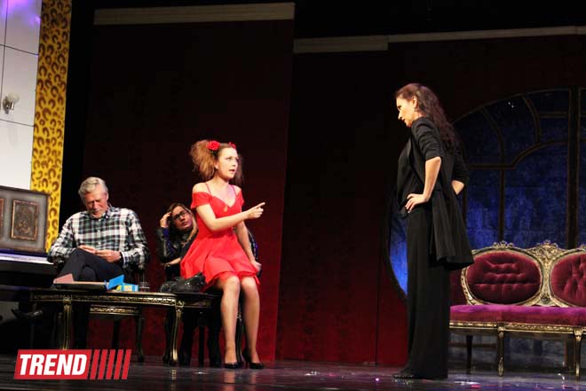 Елена Проклова и Александр Михайлов представили в Баку лирическую комедию "Невеста на прокат" (ФОТО)