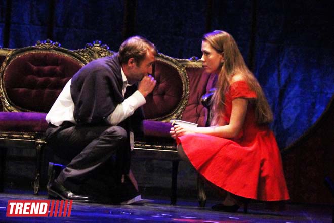 Елена Проклова и Александр Михайлов представили в Баку лирическую комедию "Невеста на прокат" (ФОТО)