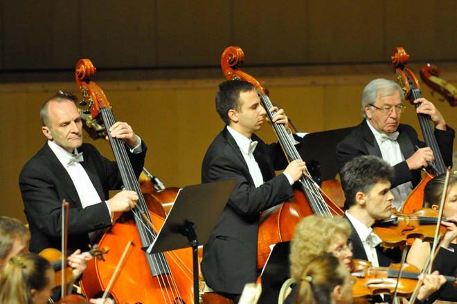 Победитель конкурса имени королевы Елизаветы Денис Кожухин выступил в Баку (ФОТО)