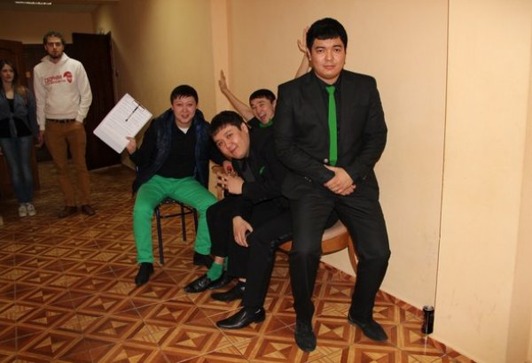 Казахские КВН-щики снимают фильм о Баку