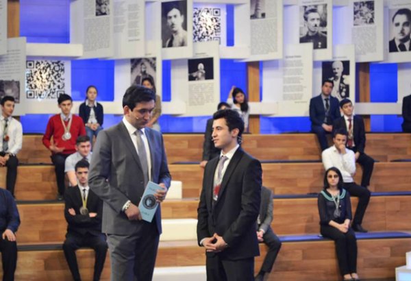 Определился победитель второго 1/4 финала интеллектуального шоу "Parlaq Zəka" (ФОТО)