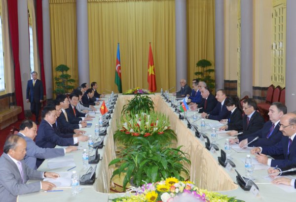 Состоялась встреча Президентов Азербайджана и Вьетнама в расширенном составе с участием делегаций (ФОТО)