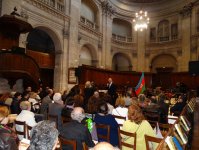 Эстрадно-фольклорный ансамбль "Джанги" принял участие на фестивале в Париже (ФОТО)