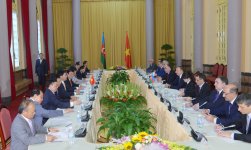 Состоялась встреча Президентов Азербайджана и Вьетнама в расширенном составе с участием делегаций (ФОТО)