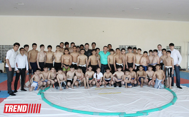Определились победители чемпионата Баку по сумо среди юношей (ФОТО)