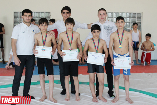 Определились победители чемпионата Баку по сумо среди юношей (ФОТО)