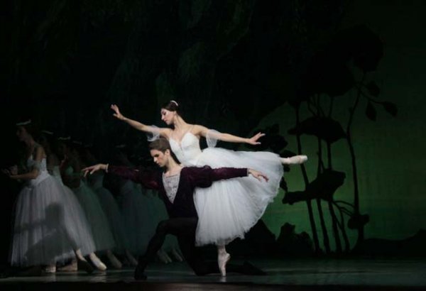 Солисты Большого театра России выступили в Баку (ФОТО)