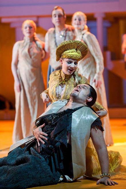 Авез Абдуллаев и французская дива Натали Манфрино с успехом выступили в Германии (ФОТО)