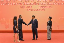 Президент Азербайджана и его супруга в Шанхае приняли участие в приеме в честь глав государств и правительств (ФОТО)