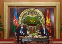 Ильхам Алиев встретился с председателем Национального собрания Вьетнама