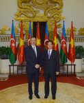 Президент Азербайджана провел переговоры с премьер-министром Вьетнама