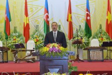 Президент Ильхам Алиев: в Азербайджане есть очень большие симпатии к вьетнамскому народу (ФОТО)