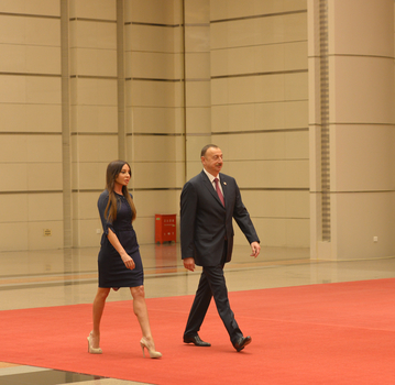 Президент Азербайджана и его супруга в Шанхае приняли участие в приеме в честь глав государств и правительств (ФОТО)
