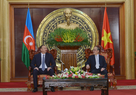 Ильхам Алиев встретился с председателем Национального собрания Вьетнама